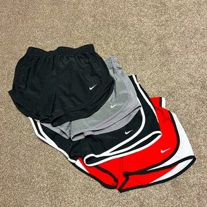 Women’s Nike Shorts X4.